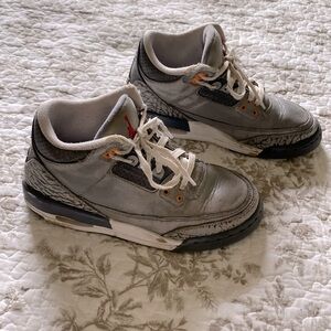 Jordan 3 Retro cool grey